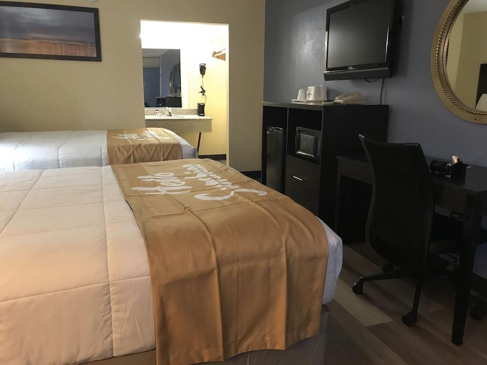 Days Inn By Wyndham Greensboro Airport Eksteriør bilde