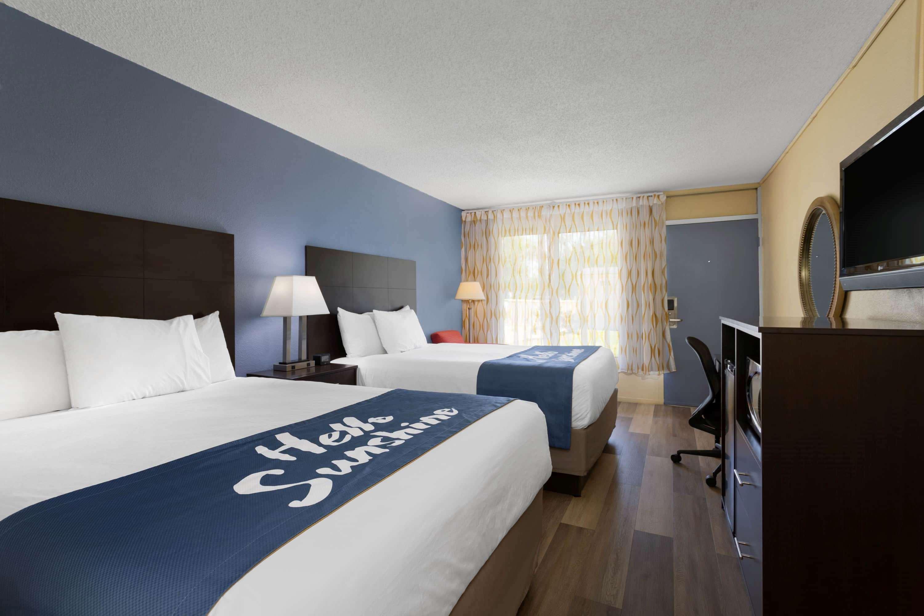 Days Inn By Wyndham Greensboro Airport Eksteriør bilde