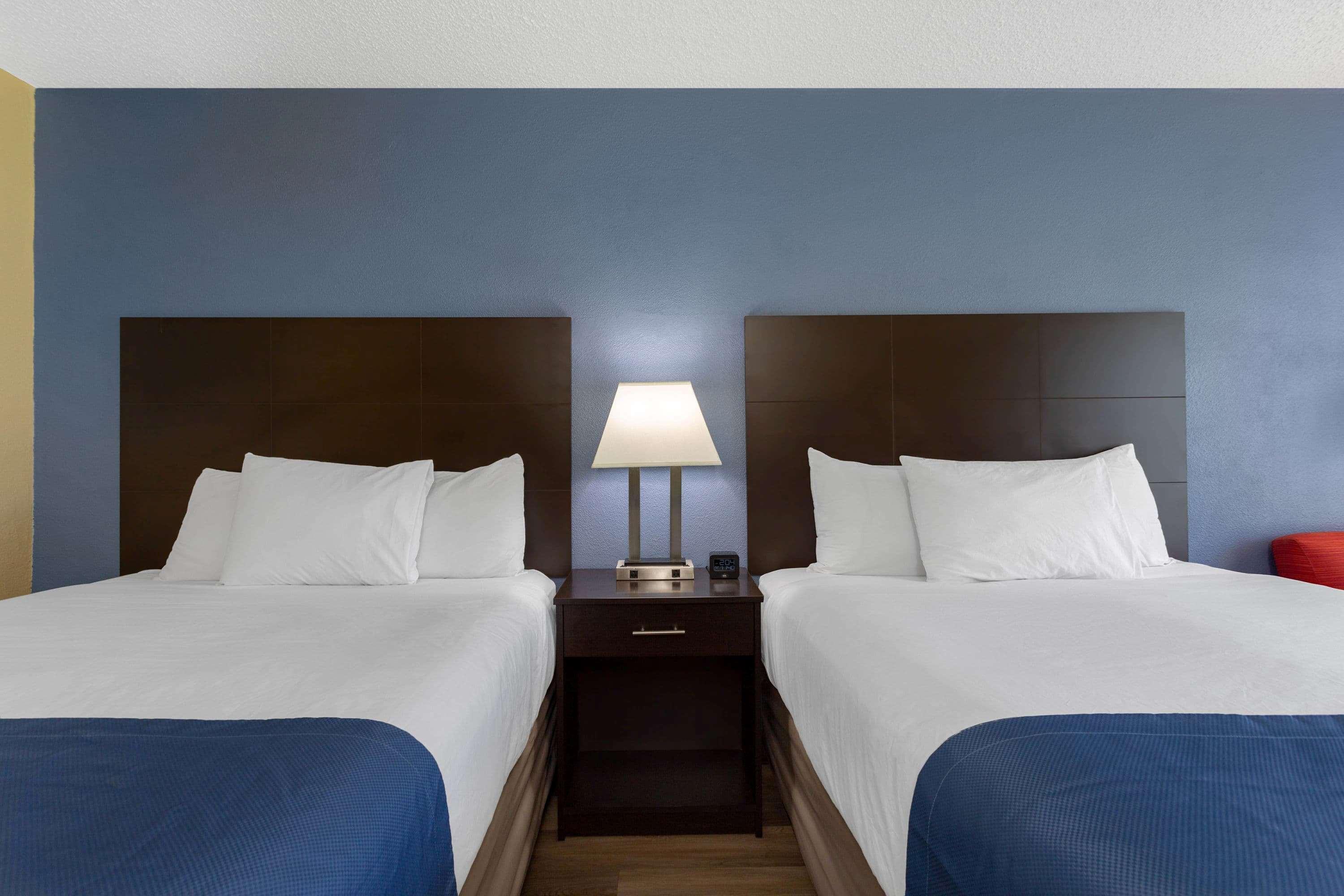 Days Inn By Wyndham Greensboro Airport Eksteriør bilde