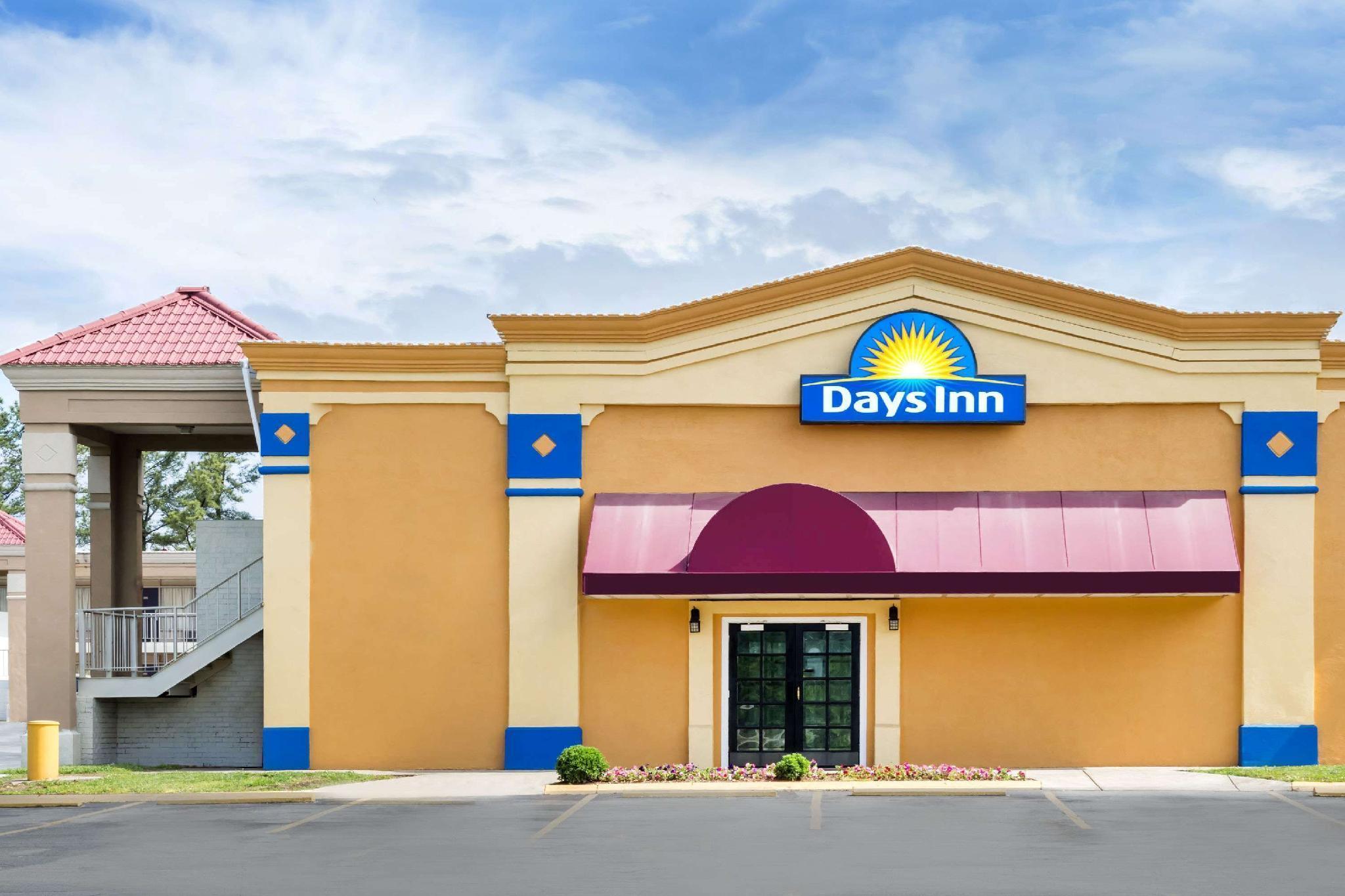 Days Inn By Wyndham Greensboro Airport Eksteriør bilde