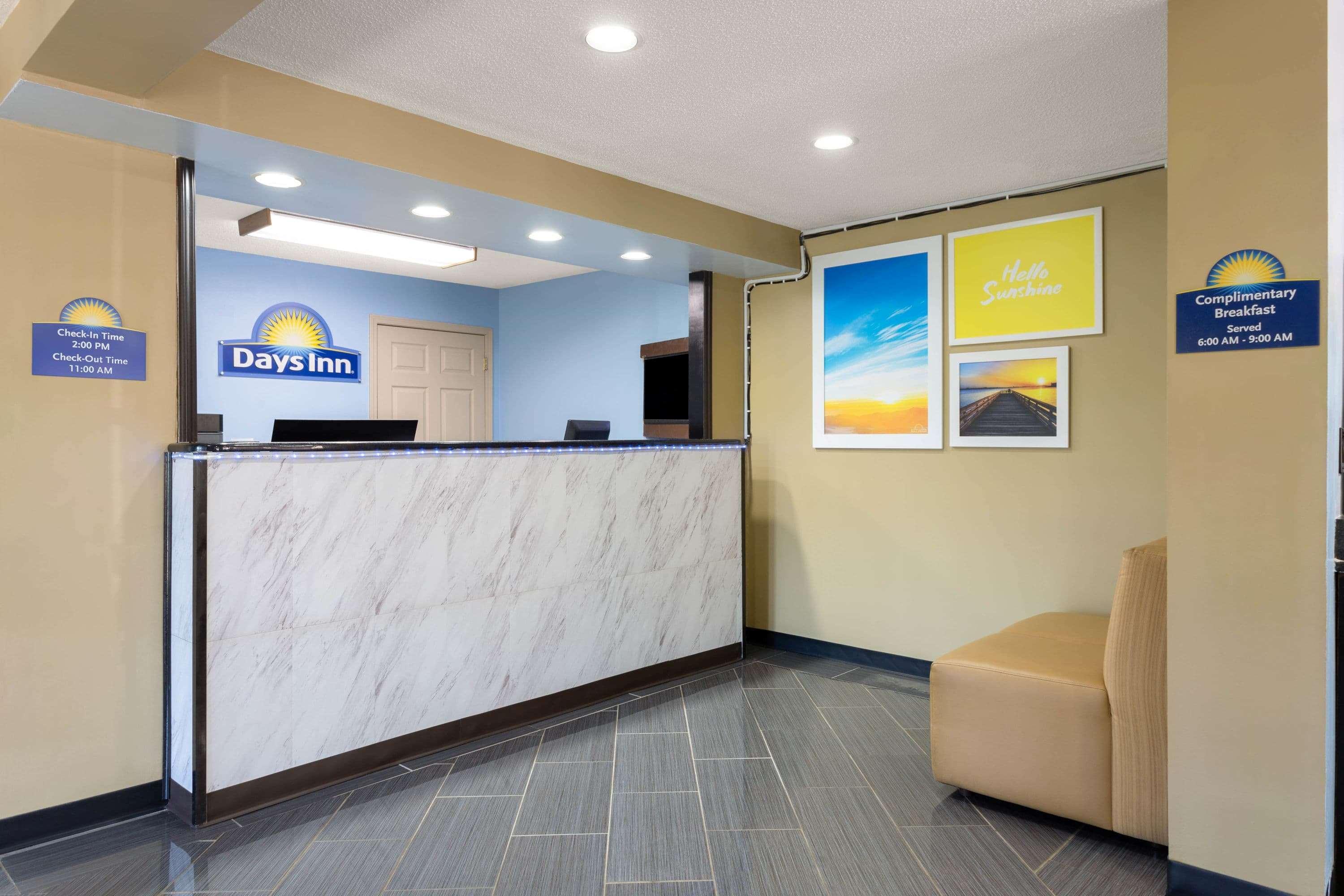 Days Inn By Wyndham Greensboro Airport Eksteriør bilde