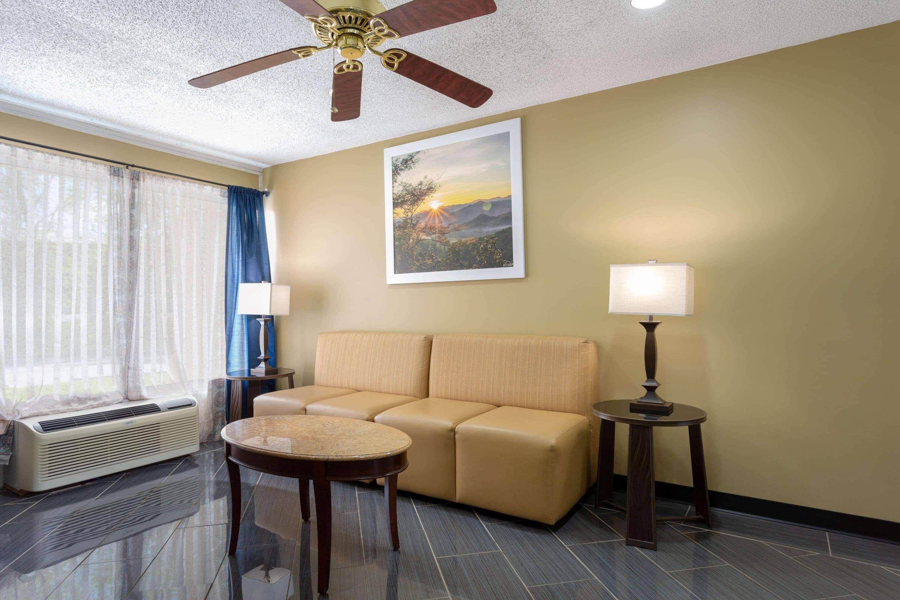 Days Inn By Wyndham Greensboro Airport Eksteriør bilde
