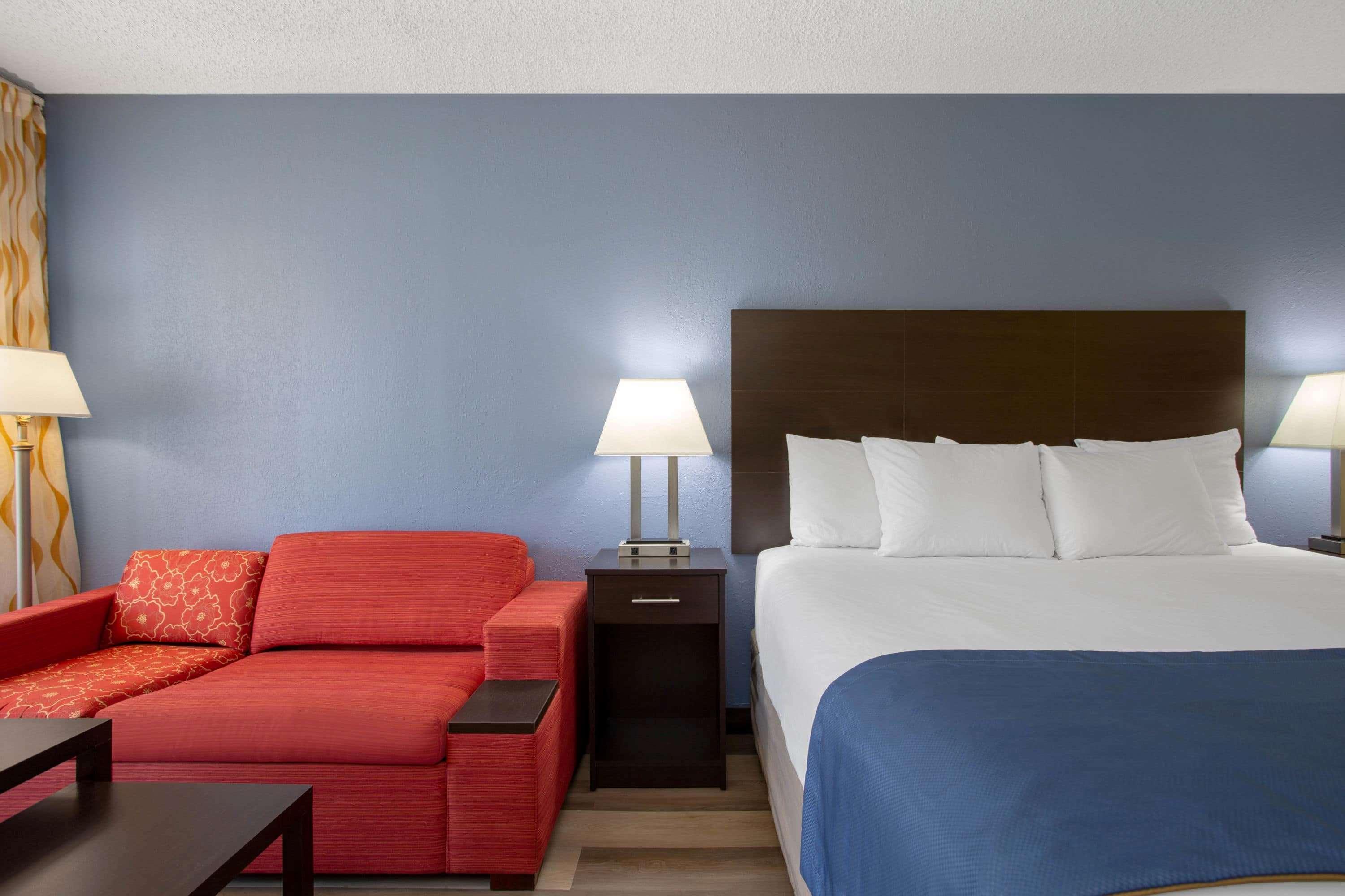 Days Inn By Wyndham Greensboro Airport Eksteriør bilde