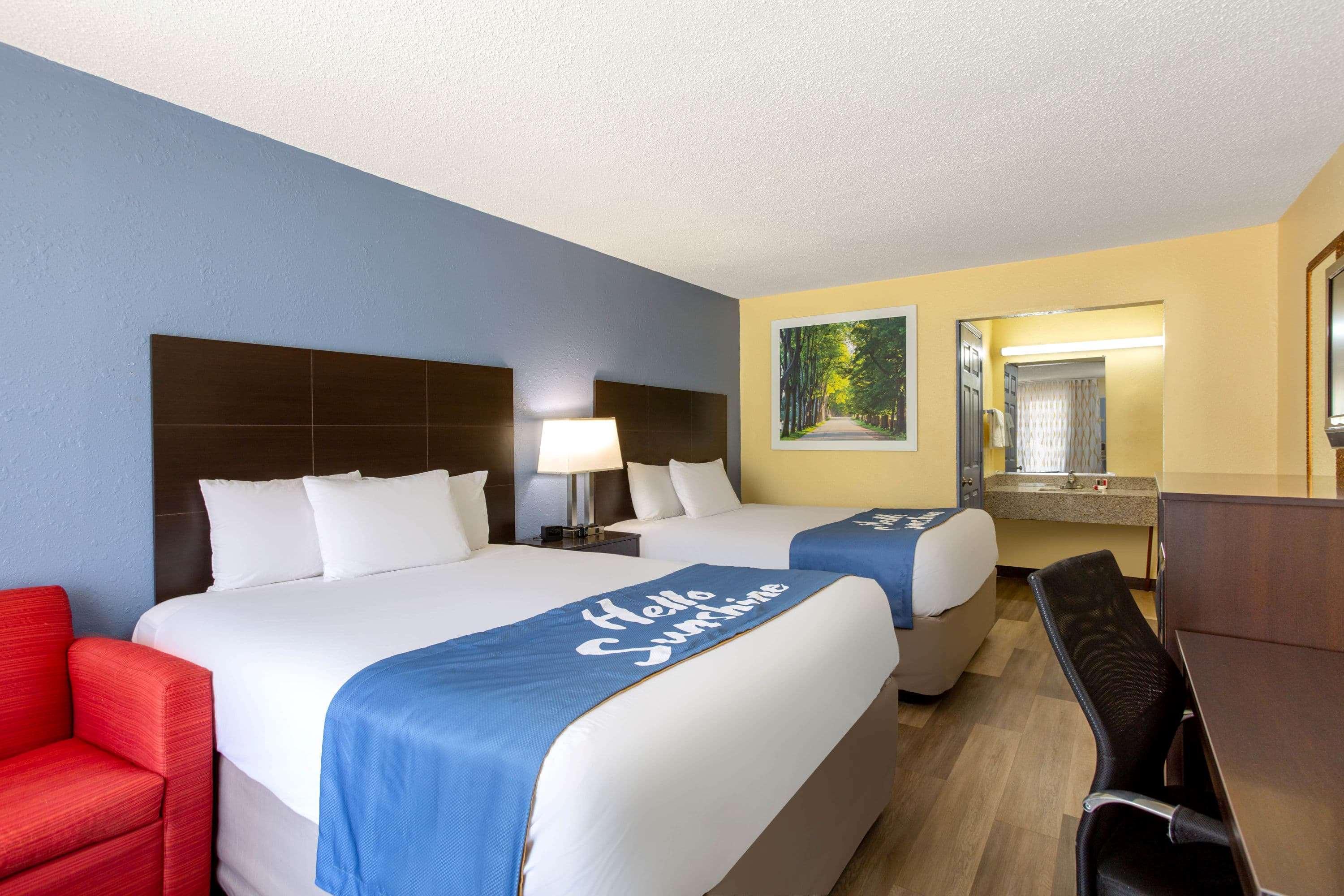 Days Inn By Wyndham Greensboro Airport Eksteriør bilde